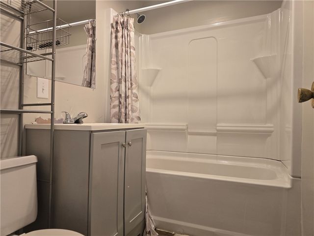 323 S 5th Street, Jeannette, PA 15644