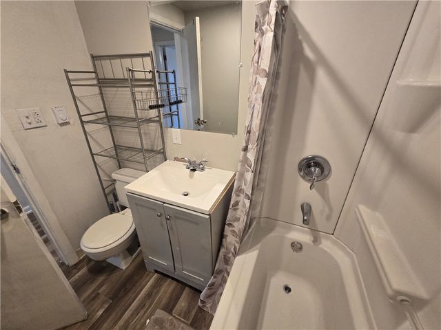 323 S 5th Street, Jeannette, PA 15644