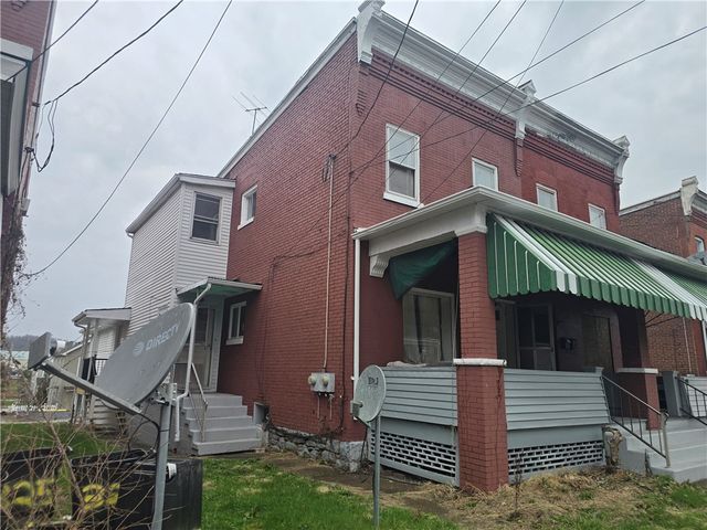 323 S 5th Street, Jeannette, PA 15644