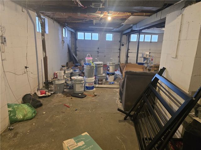 323 S 5th Street, Jeannette, PA 15644