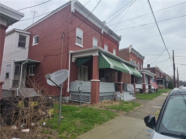 323 S 5th Street, Jeannette, PA 15644