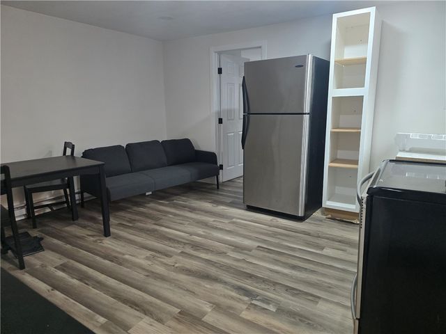 323 S 5th Street, Jeannette, PA 15644