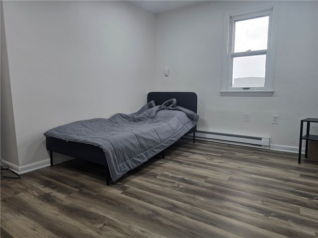 323 S 5th Street, Jeannette, PA 15644