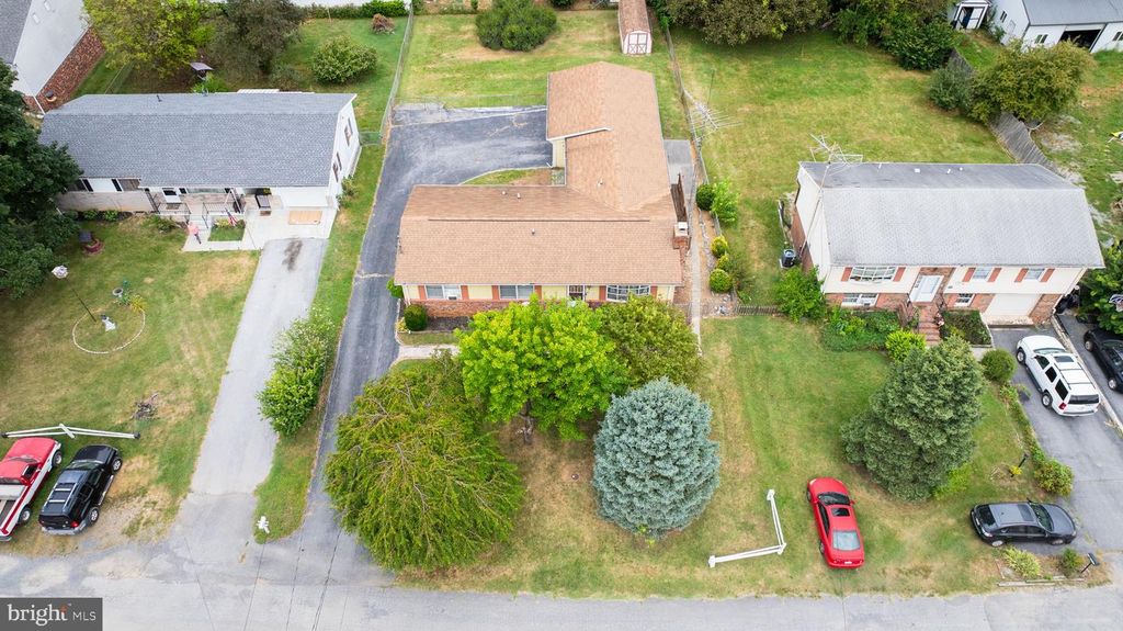49 HINTON CT, Martinsburg, WV 25404