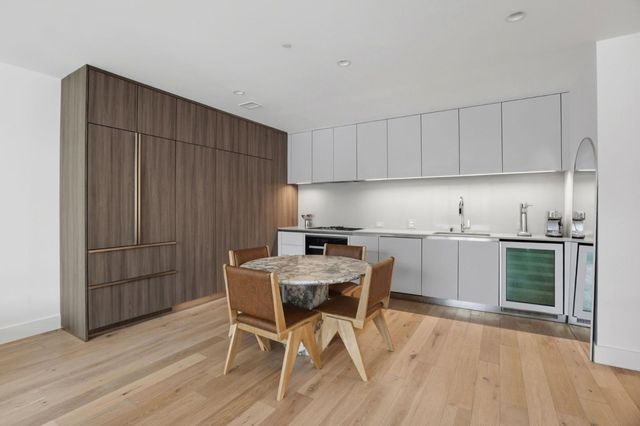 1 Bristol Court 515, San Francisco, CA 94130