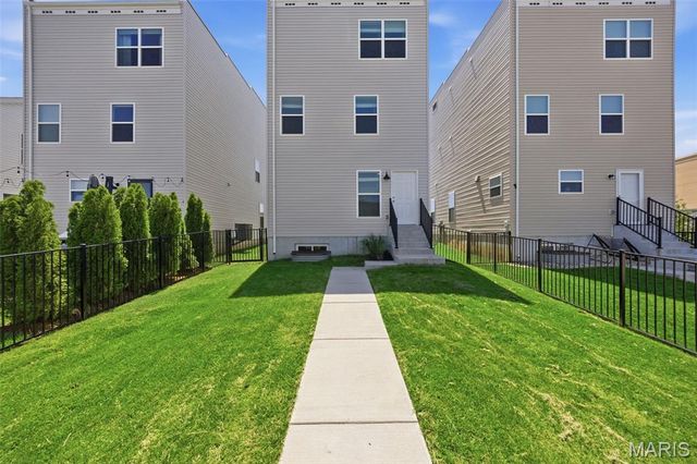 9461 Vandervoort Court, Crestwood, MO 63126