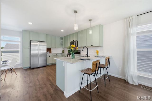 9461 Vandervoort Court, Crestwood, MO 63126