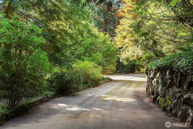 13530 62nd Avenue NE, Kirkland, WA 98034