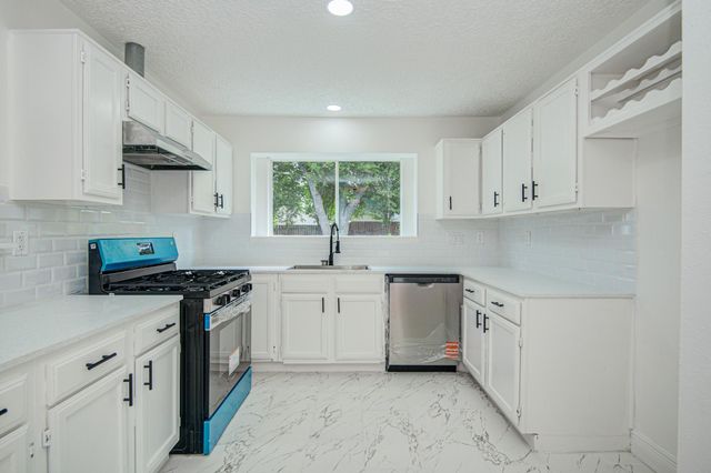 24127 Spring Towne Drive, Spring, TX 77373