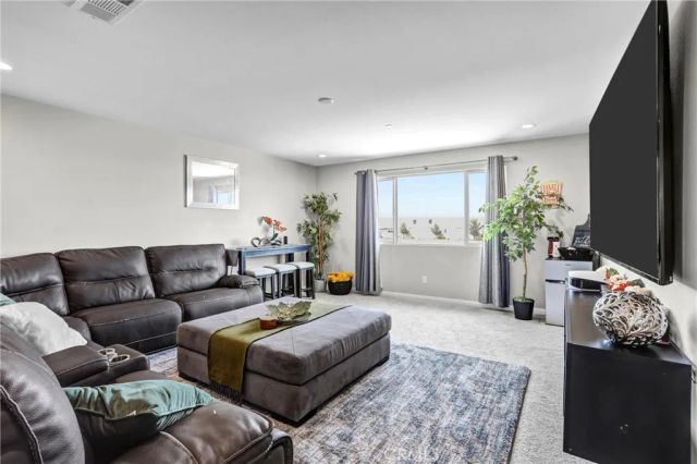4570 Eagle Avenue, Perris, CA 92571