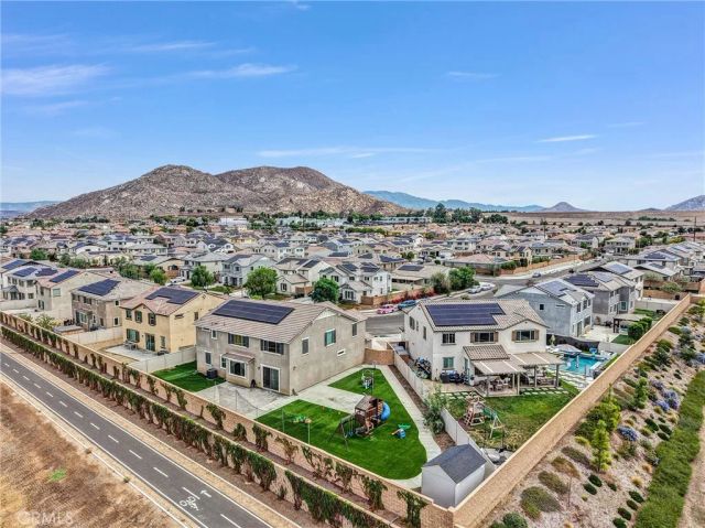 4570 Eagle Avenue, Perris, CA 92571