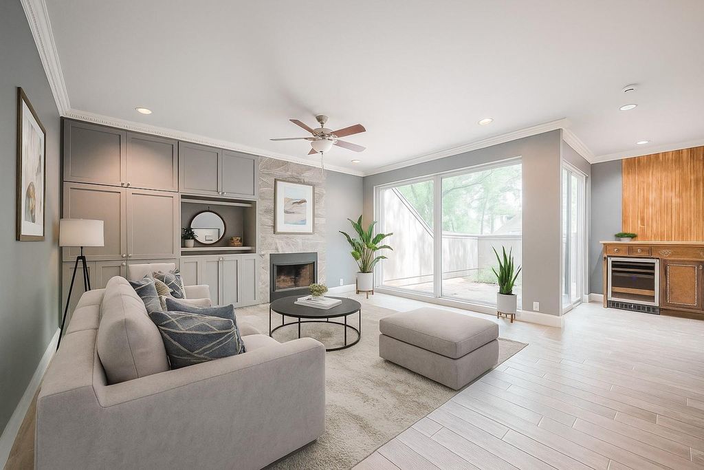 241 Litchfield Lane, Houston, TX 77024