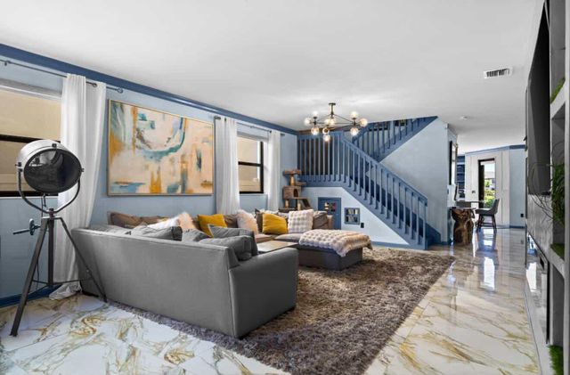 9331 W 35th Avenue, Hialeah, FL 33018