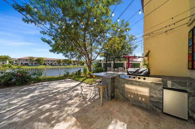 9331 W 35th Avenue, Hialeah, FL 33018