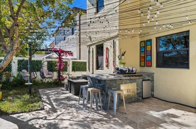 9331 W 35th Avenue, Hialeah, FL 33018