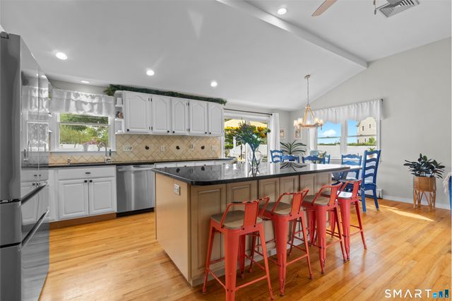 26 Willard Avenue, Old Saybrook, CT 06475