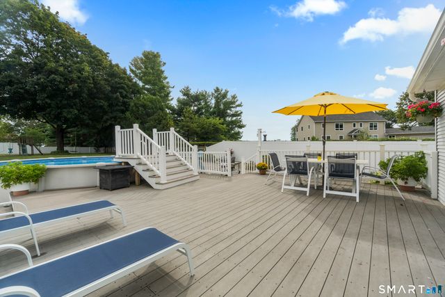 26 Willard Avenue, Old Saybrook, CT 06475