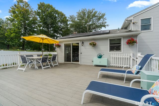 26 Willard Avenue, Old Saybrook, CT 06475