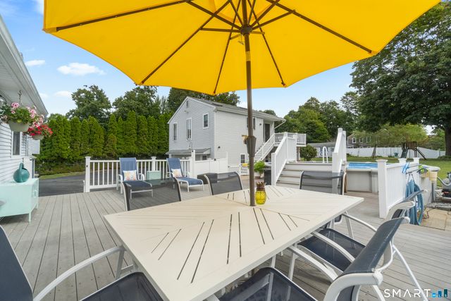 26 Willard Avenue, Old Saybrook, CT 06475