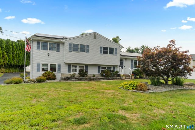 26 Willard Avenue, Old Saybrook, CT 06475