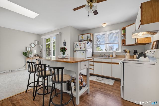 26 Willard Avenue, Old Saybrook, CT 06475