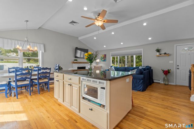 26 Willard Avenue, Old Saybrook, CT 06475