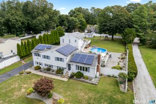 26 Willard Avenue, Old Saybrook, CT 06475