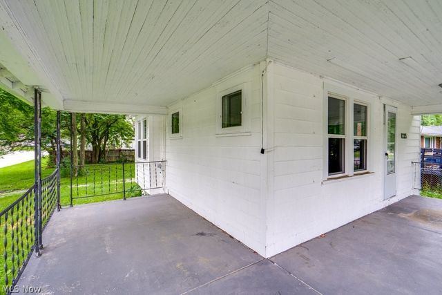 1225 Nestor Avenue, Akron, OH 44314