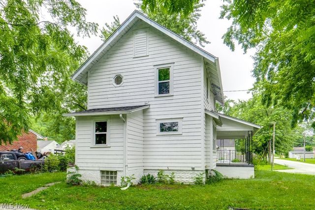 1225 Nestor Avenue, Akron, OH 44314