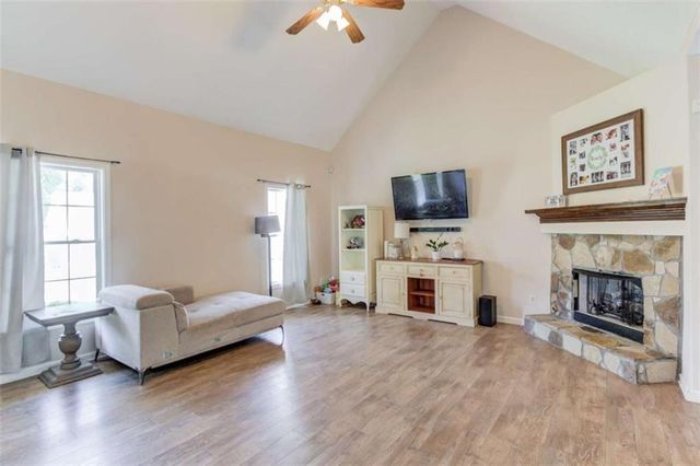 502 Towler Shoals View, Loganville, GA 30052