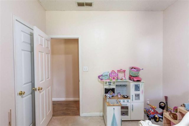 502 Towler Shoals View, Loganville, GA 30052