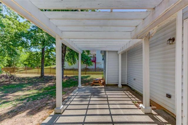 502 Towler Shoals View, Loganville, GA 30052
