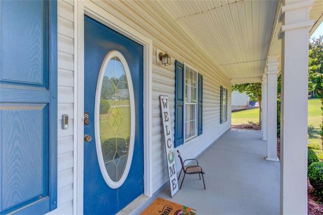 502 Towler Shoals View, Loganville, GA 30052