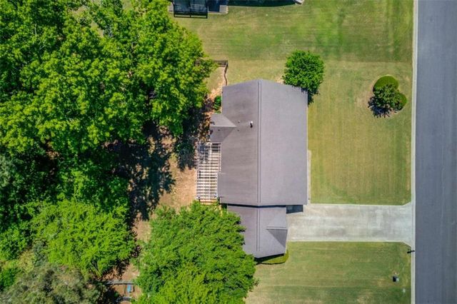 502 Towler Shoals View, Loganville, GA 30052