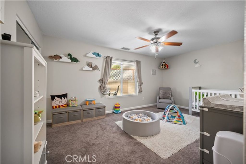 7590 Arrowhead Lake Road, Hesperia, CA 92345