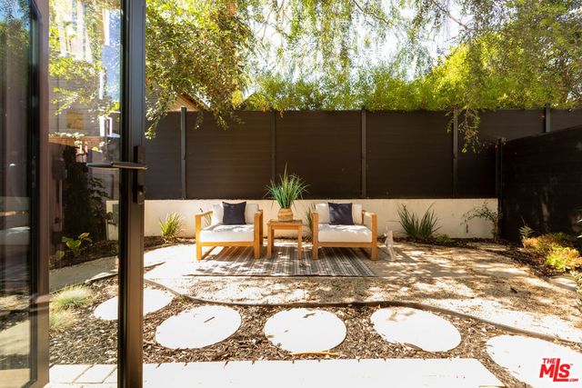839 Waterloo Street, Los Angeles, CA 90026