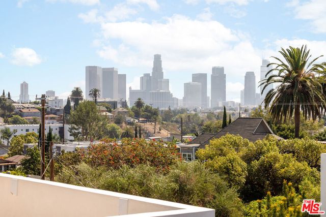 839 Waterloo Street, Los Angeles, CA 90026