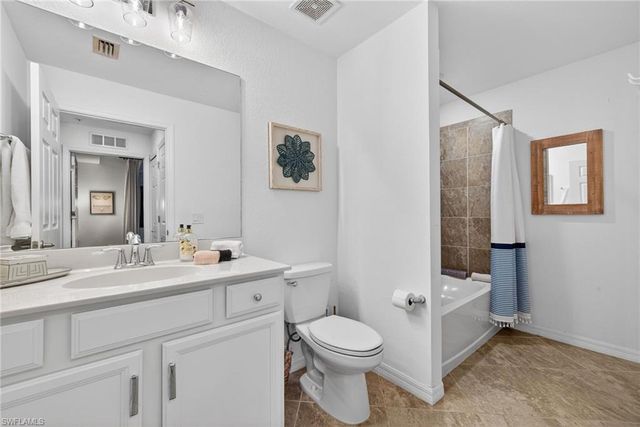9584 Trevi CT 5214, Naples, FL 34113