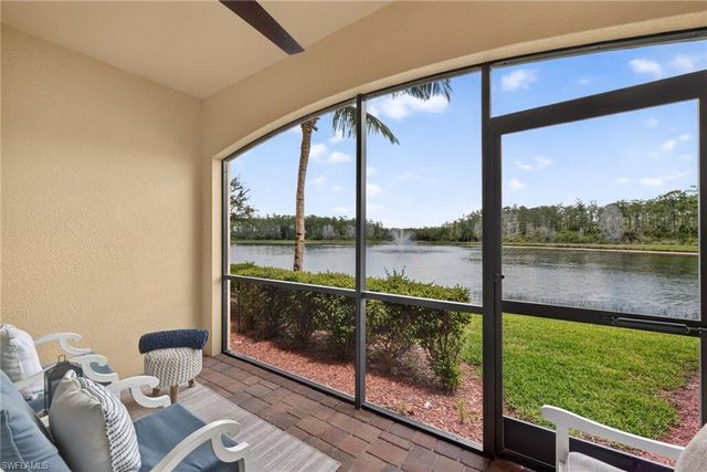 9584 Trevi CT 5214, Naples, FL 34113