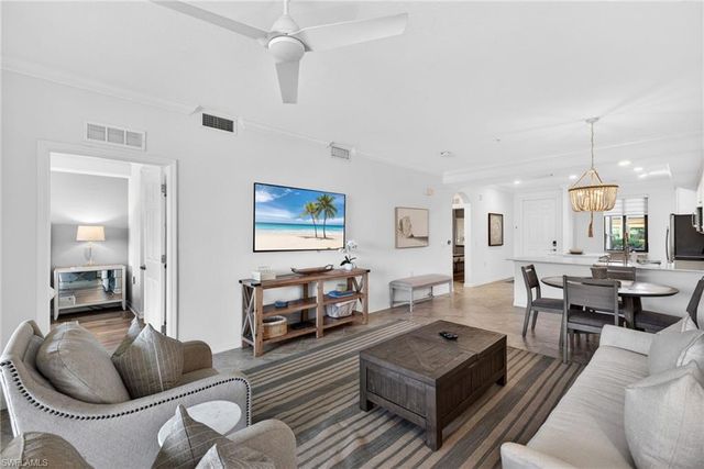 9584 Trevi CT 5214, Naples, FL 34113