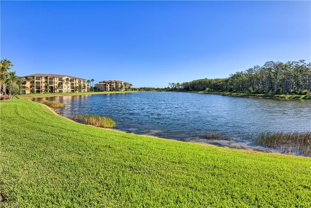 9584 Trevi CT 5214, Naples, FL 34113