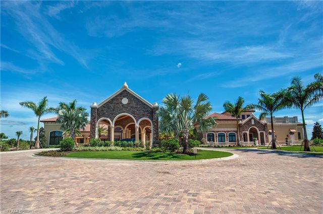 9584 Trevi CT 5214, Naples, FL 34113