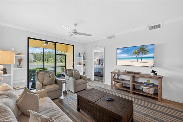 9584 Trevi CT 5214, Naples, FL 34113