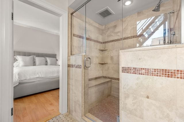 333 Commonwealth Ave 14, Boston, MA 02115