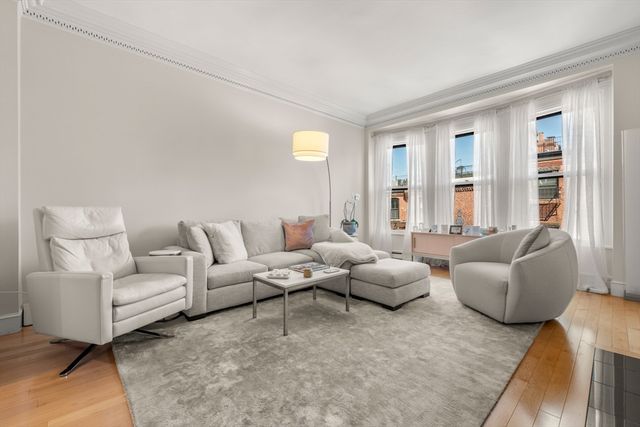 333 Commonwealth Ave 14, Boston, MA 02115