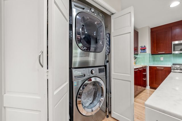 333 Commonwealth Ave 14, Boston, MA 02115