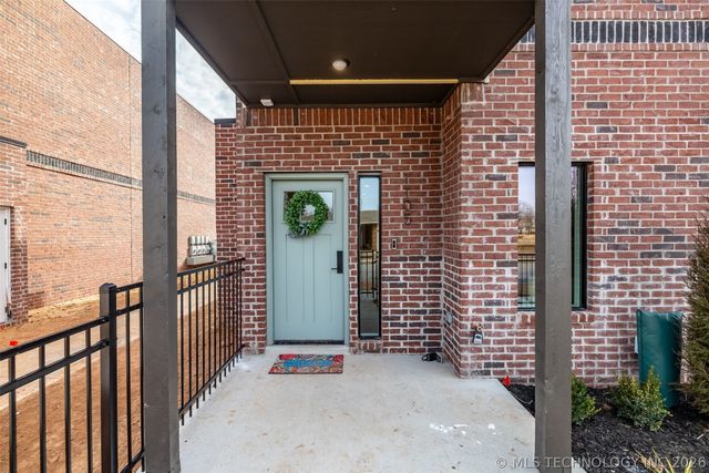 504 E B Street 2102, Jenks, OK 74037