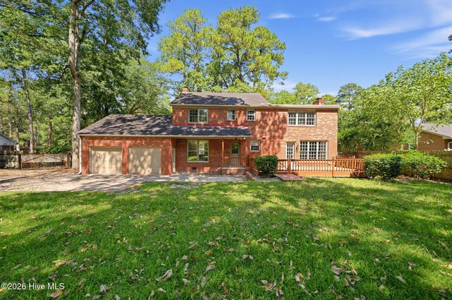 2207 Stallings Drive, Kinston, NC 28504