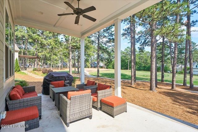 70 Cochrane Castle Circle, Pinehurst, NC 28374