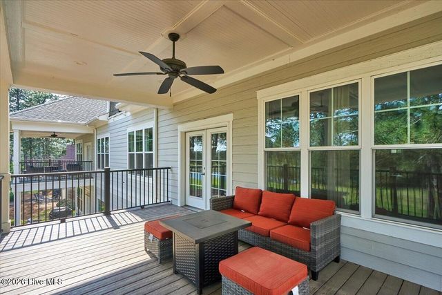 70 Cochrane Castle Circle, Pinehurst, NC 28374